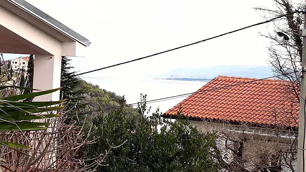 Jadranovo Sun Apartment